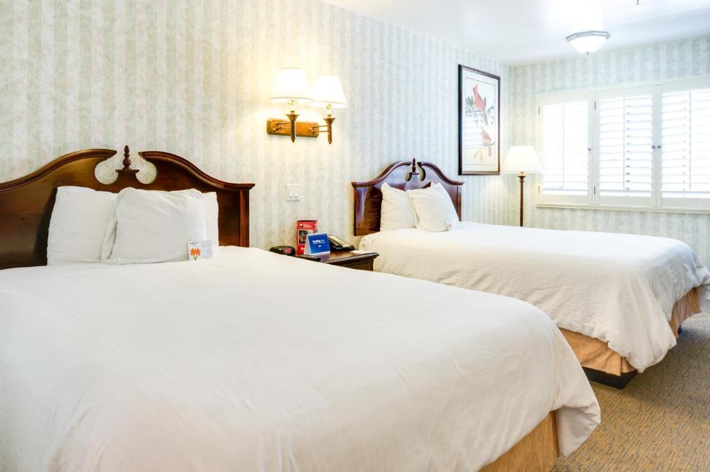 Carousel Inn And Suites อนาไฮม์ ภายนอก รูปภาพ