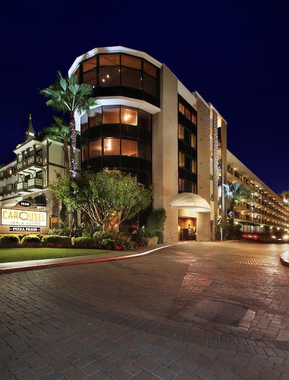 Carousel Inn And Suites อนาไฮม์ ภายนอก รูปภาพ